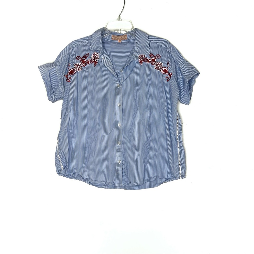 Free Heart Embroidered Striped Button Short Sleeve Shirt Blue Medium